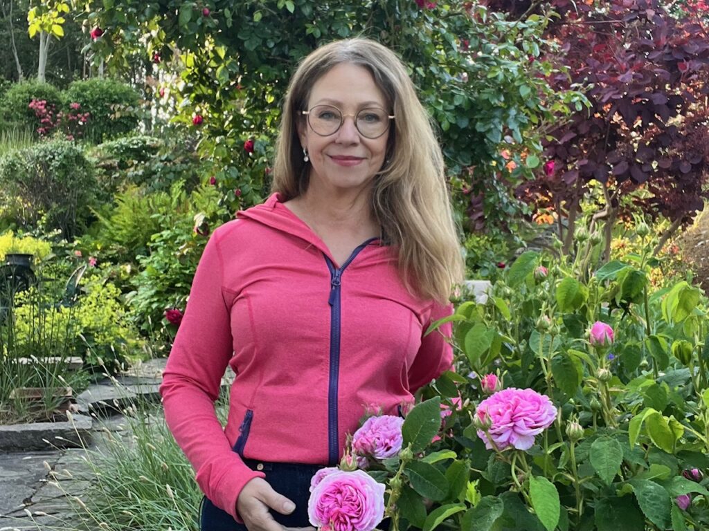 Camilla Danielsson i Känn trädgården - rosor och perenner